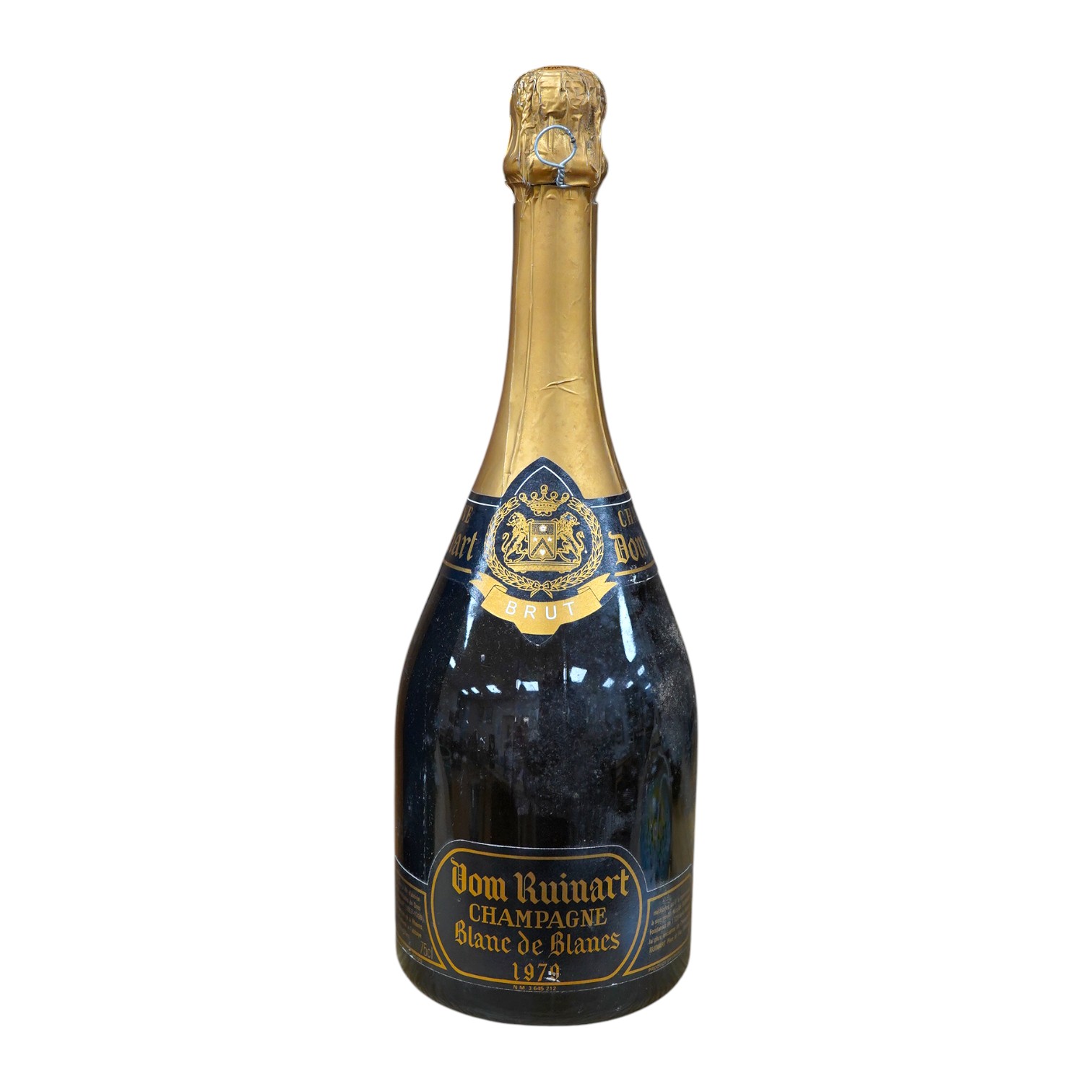 A bottle of 1979 Dom Ruinart blanc de blancs champagne. Condition - fair, storage history unknown